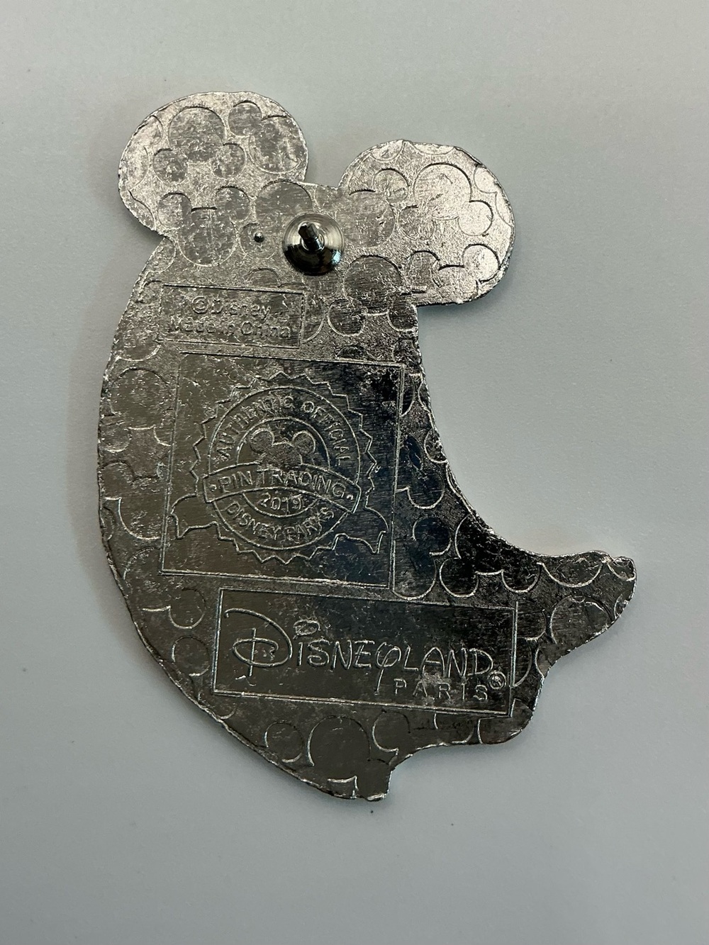 DISNEY DISNEYLAND PARIS MICKAS DRESSED AS GHOST WITH GREEN COLLECTIBLE PIN - Picture 2 of 2